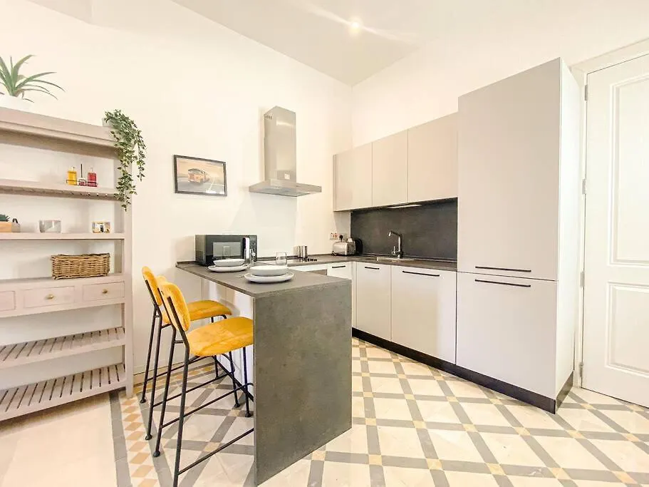 Entire Studio Apartment In Sliema 1A By Solea Malta