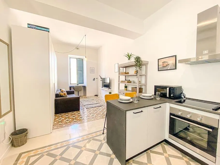 Entire Studio Apartment In Sliema 1A By Solea