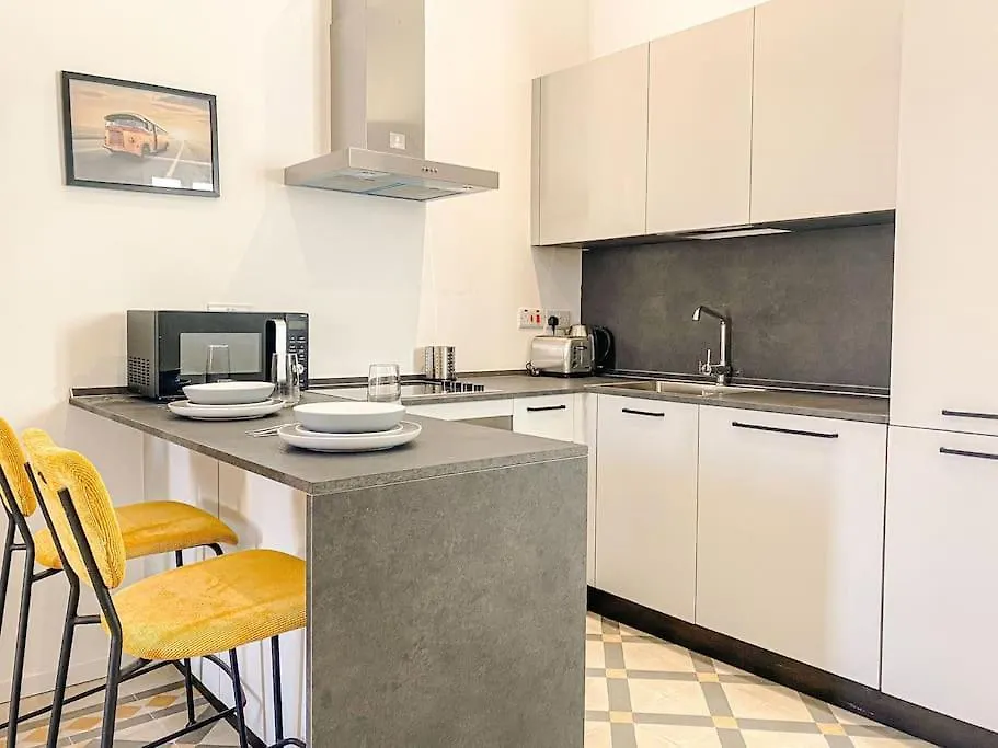 Entire Studio Apartment In Sliema 1A By Solea