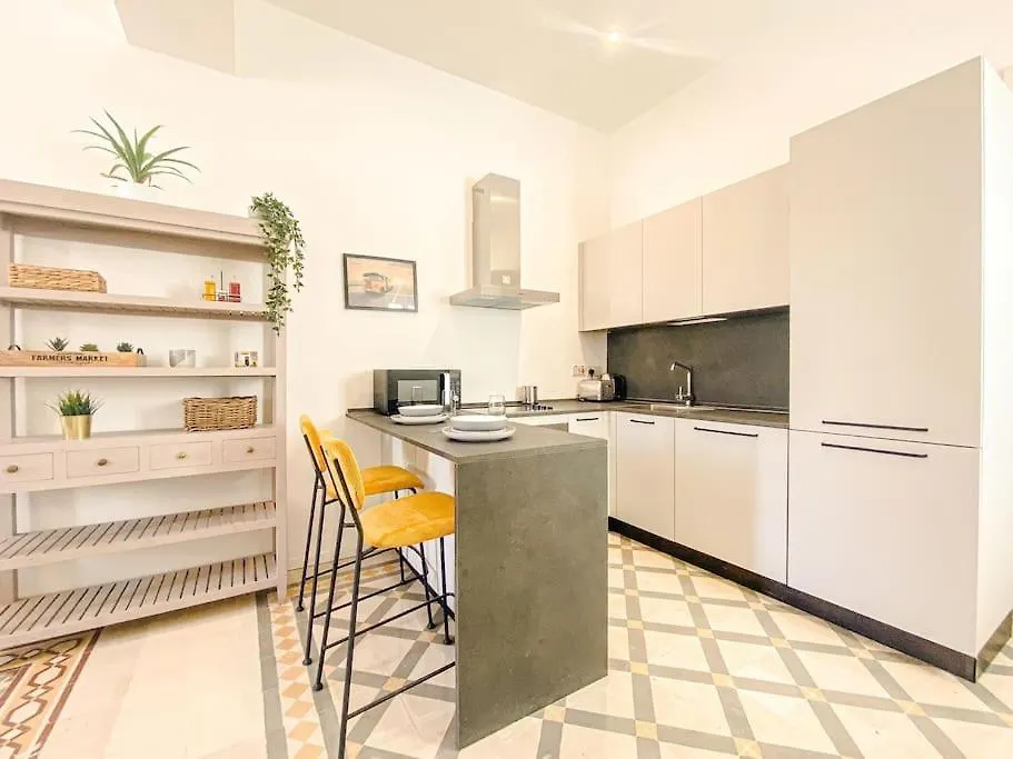 Entire Studio Apartment In Sliema 1A By Solea 0*,